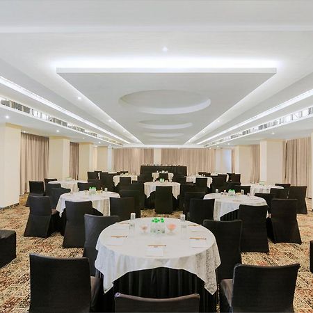 Sarovar Portico , Indore Hotell Eksteriør bilde